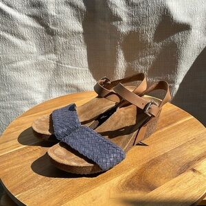 Comfortiva Womens Eshana Wedge Sandal Navy/Luggage Size 10